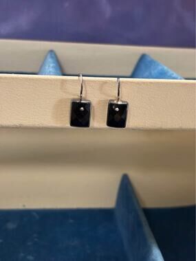 Silpada Retired Black Onyx Earrings, 2006 Catalog W1262
